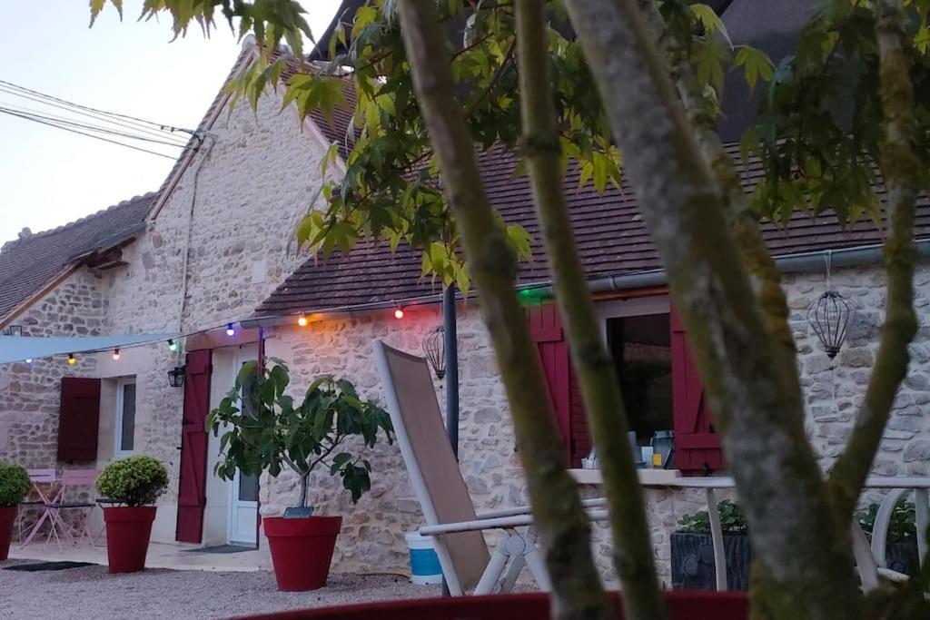 Les Lys Jolie Suite Parentale Privative Deux Adultes Avec Sdd Pertheville-Ners Exterior foto
