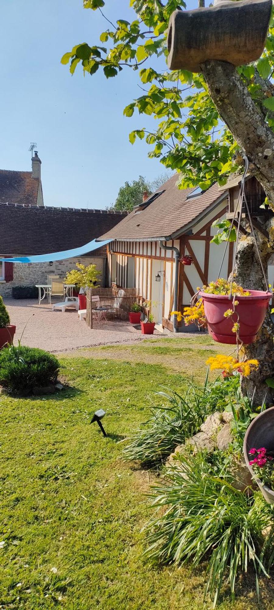 Les Lys Jolie Suite Parentale Privative Deux Adultes Avec Sdd Pertheville-Ners Exterior foto